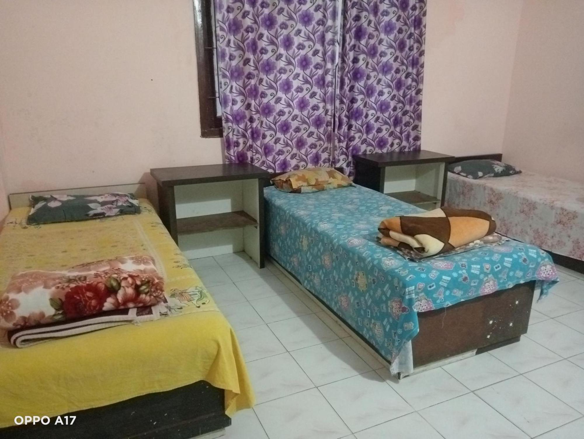 Swaroop Ashray Homestay Siliguri Habitación foto