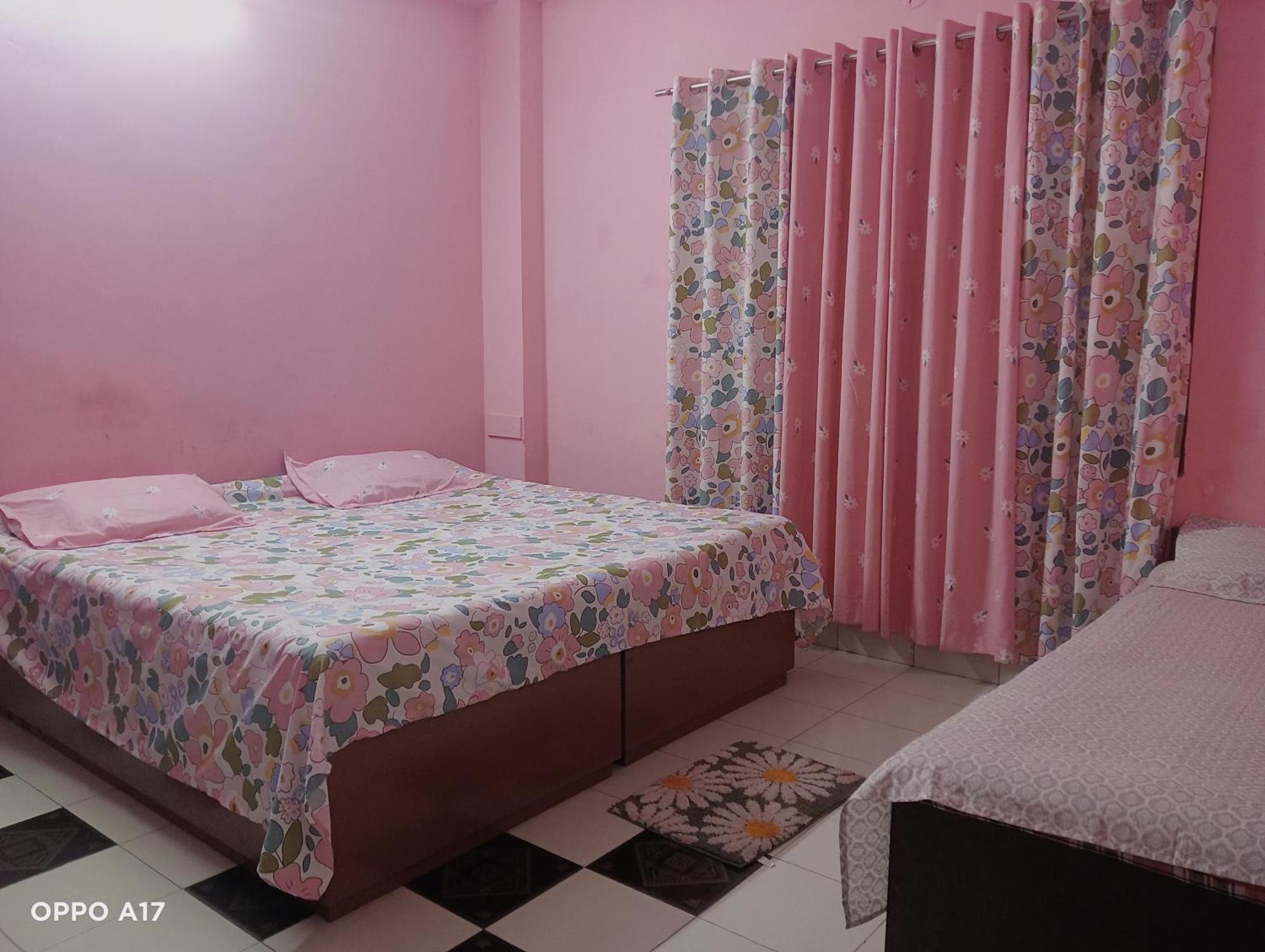 Swaroop Ashray Homestay Siliguri Habitación foto